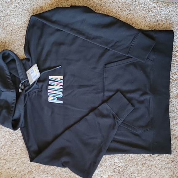 Puma Tops - Puma hoodie, med, nwt